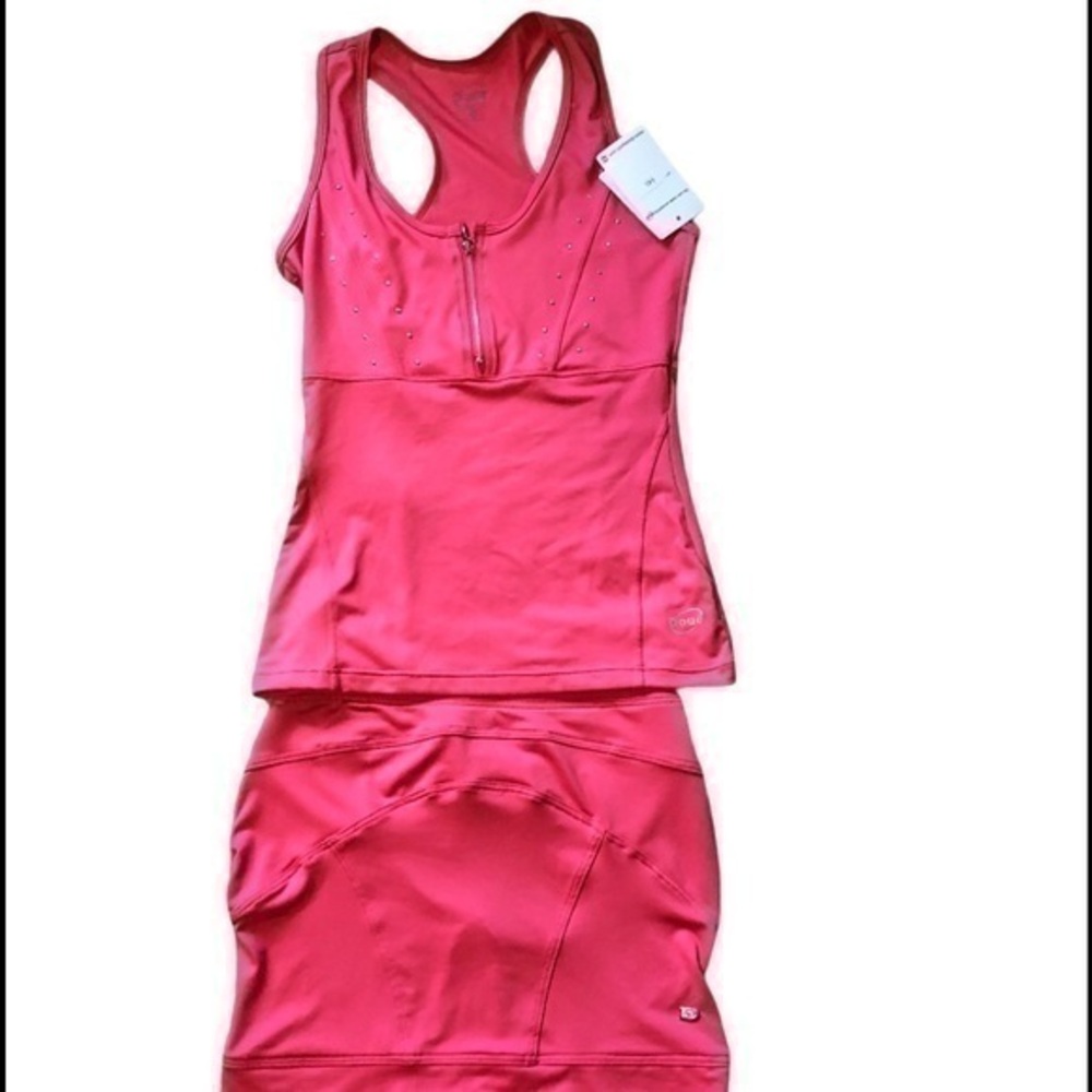 NWT Doue skirt with zip back and racer tank XS